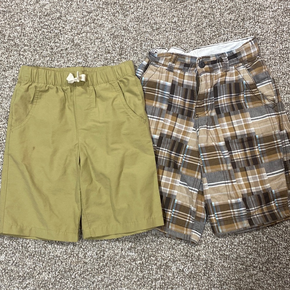 Boys shorts size 7